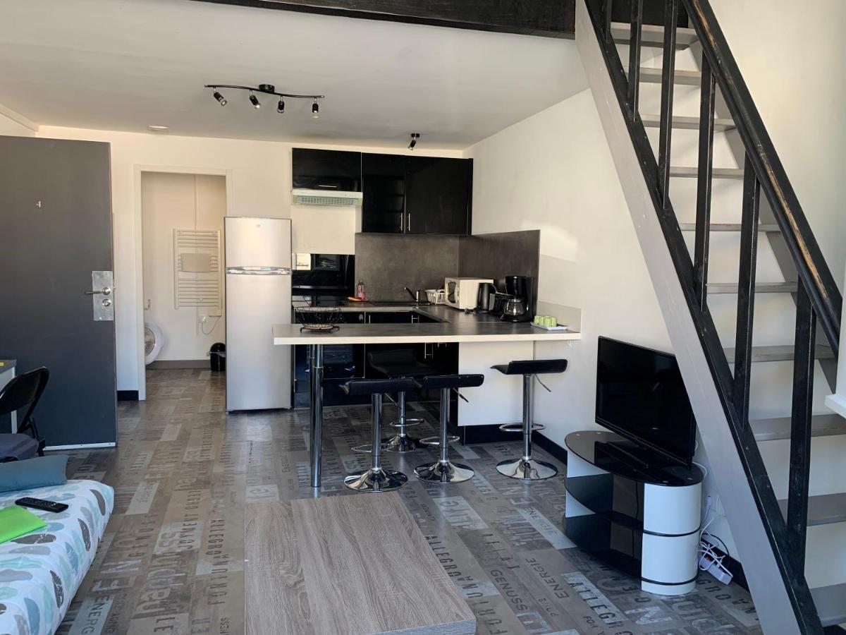 Appartement T2 tout confort en duplex à 15mn à pied du centre-ville La Rochelle  Esterno foto